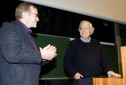 Höskuldur Þráinsson og Noam Chomsky.